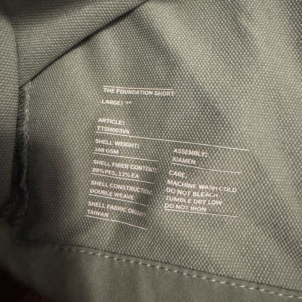 Ten Thousand Foundation Shorts L 7” inseam - Picture 2 of 2